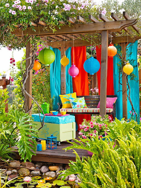 Mom's Turf: A Lovely Colorful Backyard