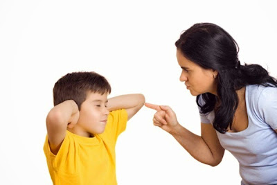 4 Kesalahan Orang Tua Ketika Menasehati Anak
