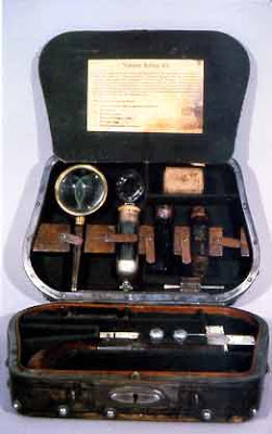 Vampire Killing Kit Seen On www.coolpicturegallery.net