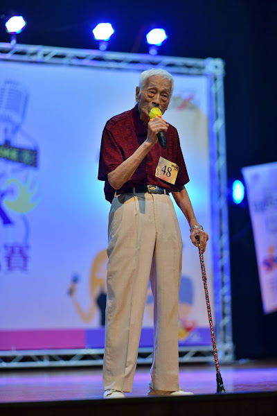 ▲參賽者最高年齡97歲張文吉演唱。（記者林明佑翻攝）