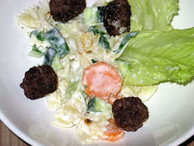 makarna salatasi findik kofteli 1