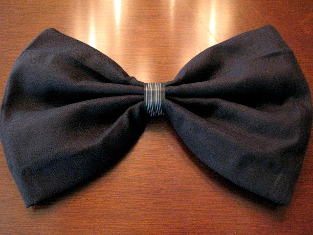 napkin folded into bowtie shape