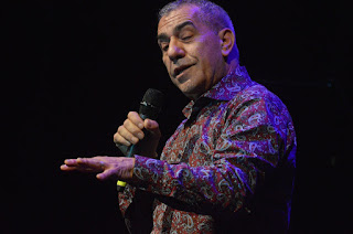 4° Festival Internacional de Narración Oral "Cuentos por la Paz". Montevideo. Uruguay. Teatro Solís. Eduardo Cháves 4° Festival Internacional de Narración Oral "Cuentos por la Paz". Montevideo. Uruguay. Teatro Solís. Eduardo Cháves