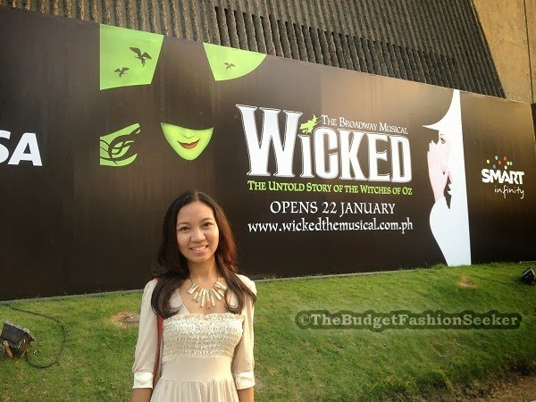 Inside the Bubble (Outfit for Wicked)