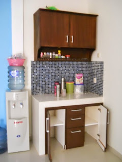 Wet Kitchen, Dry Kitchen, & Pintu