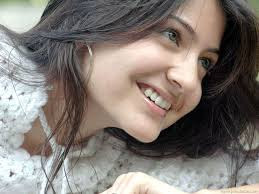 Anushka Sharma Hd Wallpaper 17