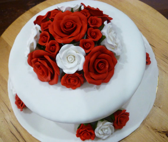 ordered by a fren for her cousin's weddingrequest theme red white