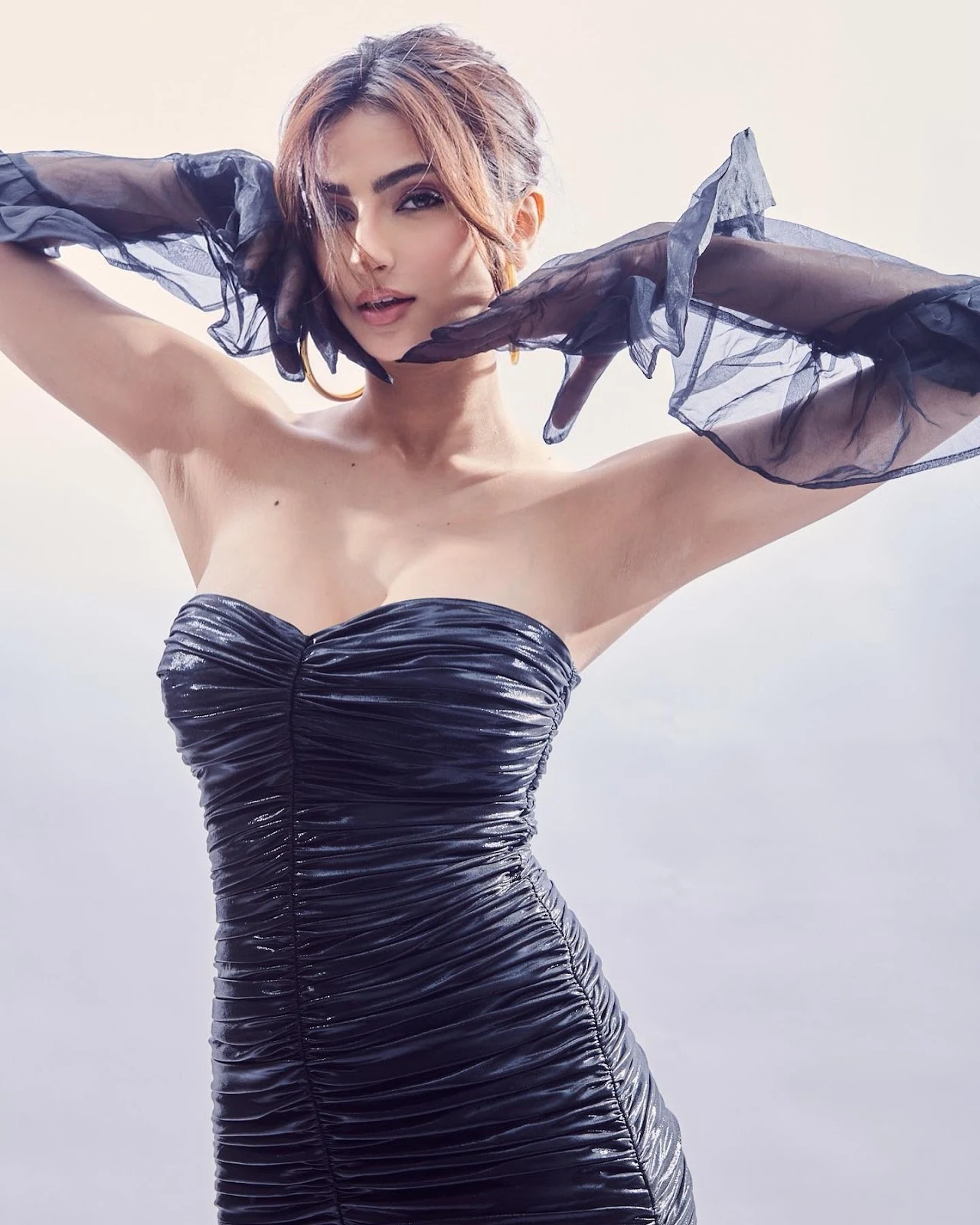 palak tiwari tight fit black dress sexy body