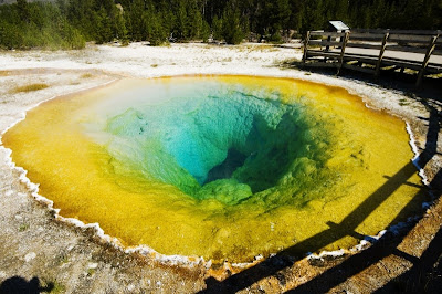 Morning Glory Pool