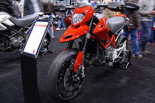 Ducati Hypermotard 796 monster 2010 jpg