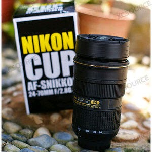 Jual Gelas Lensa Kamera Nikon NK Lens Mug Camera  Jual mug Lensa Kamera  sangat keren dan bagus untuk yang hobi Photograpy dng membawa minuman dengan mug Lensa Kamera ini. bisa untuk gelas kopi buat para penggemar kopi. yang jelas lebih unik saat meminum kopi dengan gelas lensa camera ini lihat gambar berikut dibawah ini : gelas lensa kamera zoom.