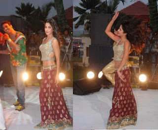 Katrina Kaif dances At Tees Maar Khan music concert- Photo Gallery