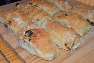 Panecitos Rusticos con tomates secos