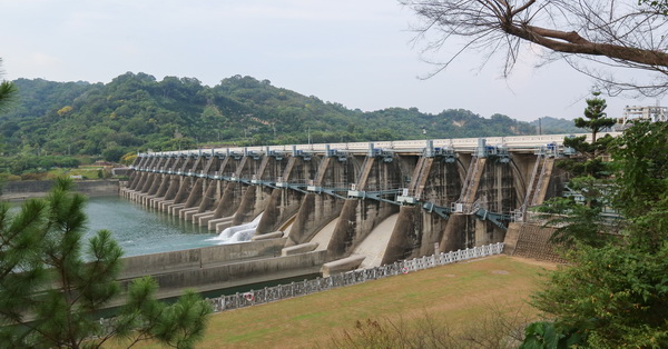 台中石岡|石岡壩-國人自行設計、施工完成的水壩，免費參觀