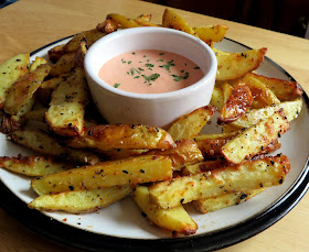 Dirty Fries & Fry Sauce