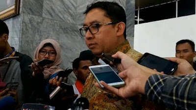 https://beritasarana88.blogspot.com/2017/09/respon-fadli-zon-terhadap-saran-yang.html