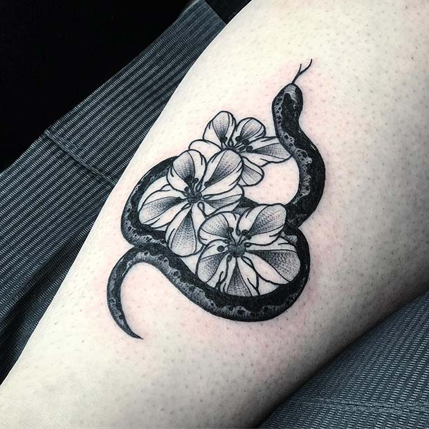 54 mini tatuagens de cobras para mulheres que querem demonstrar seu poder