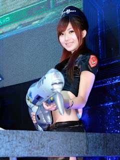 Shen Angel Taiwanese Model With StarCraft 2 Sexy Show Girl 12