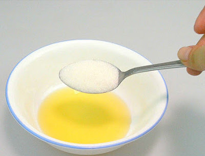 وصفة السكر مع العسل لتقشير الوجه