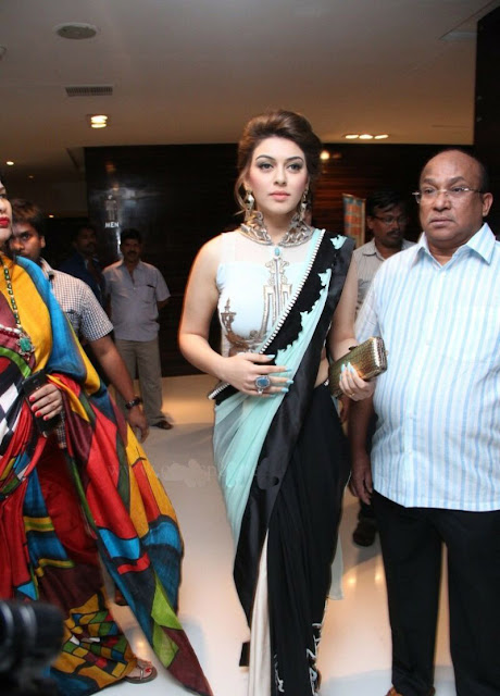 Hansika in Half and Half Saree at The Audio Launch of “Uyire Uyire”