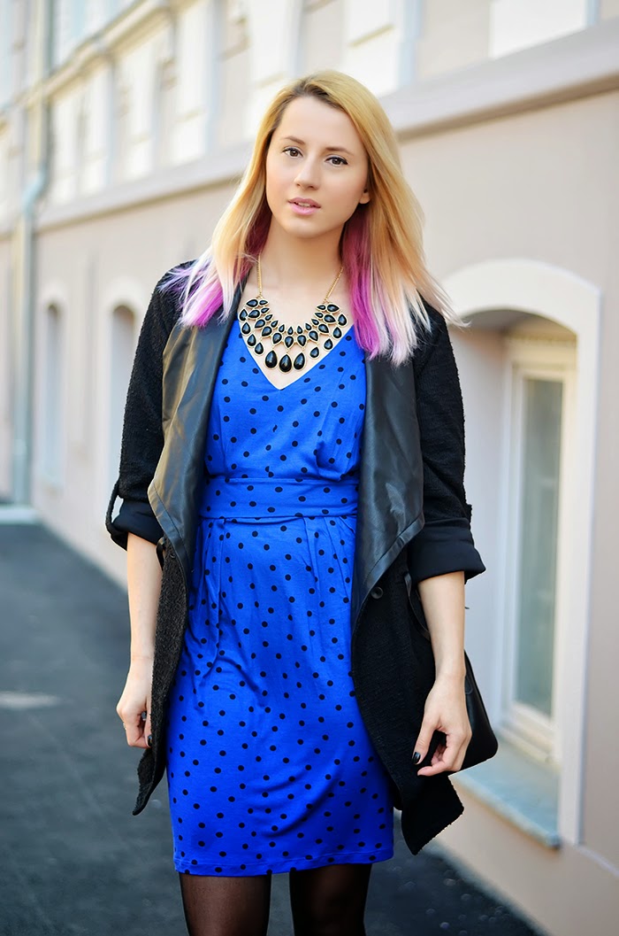 Mango polka dot blue dress H&M necklace 
