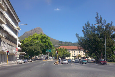 Intersection with Orange Street in Cape Town near the Gardens Centre