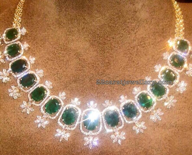 Pretty Emerald Necklace by Parnicaa