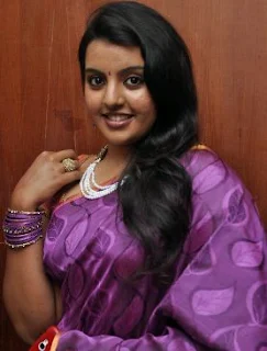 Divya Nagesh Family Husband Parents children's Marriage Photos