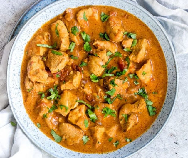 EASY INSTANT POT CHICKEN CURRY
