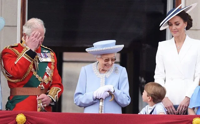 Queen Elizabeth, Kate Middleton, Princess Charlotte, Lady Louise, Princess Anne, Princess Alexandra, Countess of Wessex, Meghan Markle