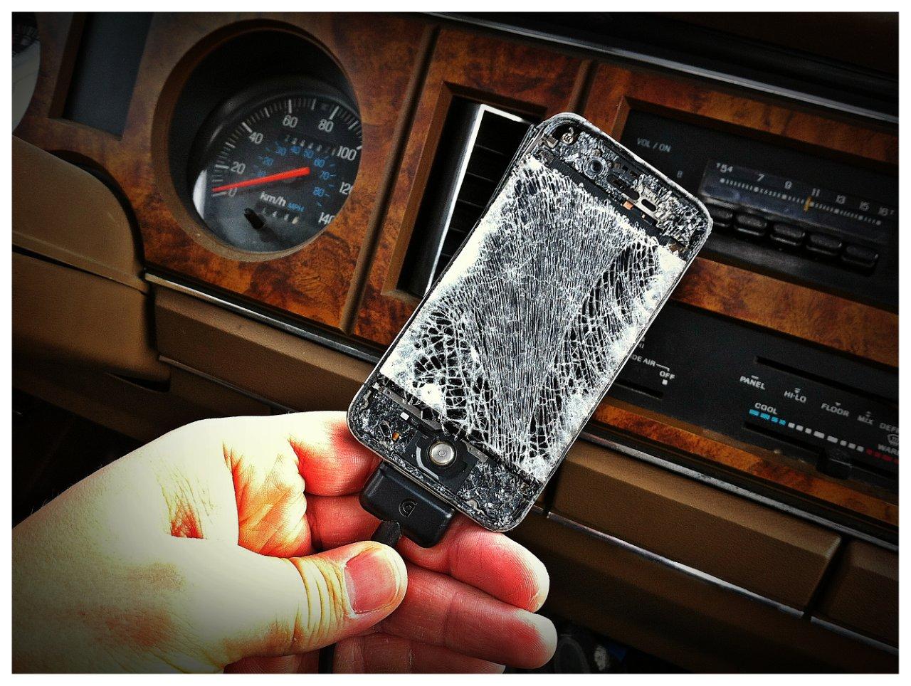 IPhone 4 Run Over By A Car