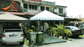 10 x 10 Pyramid Canvas - A nearby customer have requested to change the old canvas. The customer using this 10' x 10' Pyramid Canopy as a car Porch.