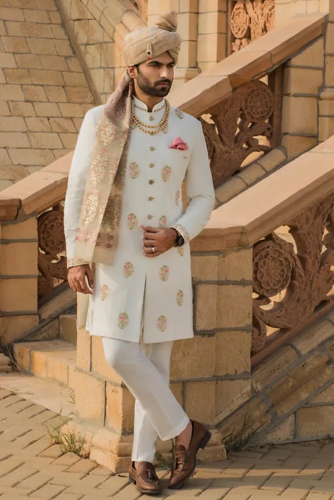 Wedding Sherwani Collection - Boys Sherwani Punjabi Designs - Wedding Sherwani Rentals - biyer sherwani pic - NeotericIT.com