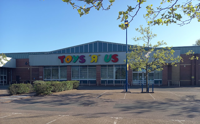 Toys R Us at Cathedral Retail Park in Norwich (April 2022)