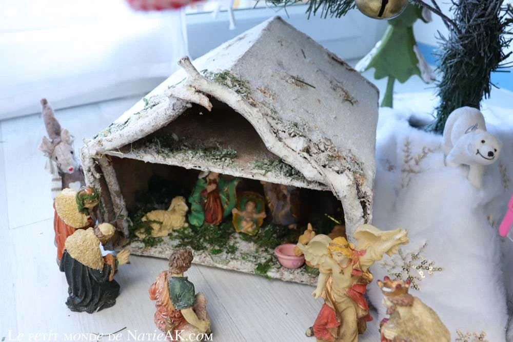 réaliser sa crèche de Noël en carton.