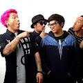 Lirik Lagu Pee Wee Gaskins - Kertas dan Pena