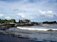 pantai mengening