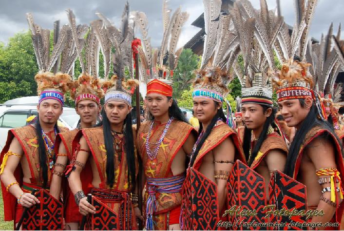 ILMU ITU CAHAYA BUDAYA KAUM IBAN DI SARAWAK