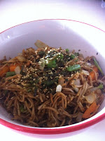 Soba noodles, vegetables and shredded nori