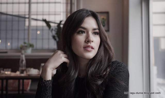 Lirik Lagu Cinta Sempurna - Raisa