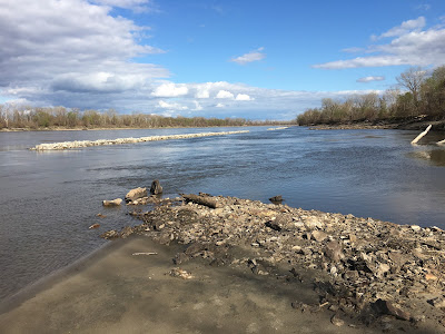 wing dike, river, sand bar