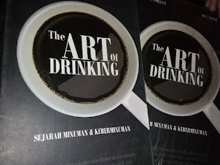 Judul : The Art of Drinking: Sejarah Minuman dan Keberminuman Penulis : Sumirat Lohjati