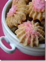 biscottini di riso alle castagne e acqua di rose