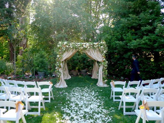 Great Backyard Wedding Ceremony Decoration Ideas