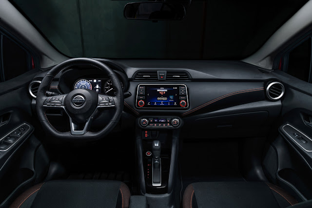 2020 Nissan Versa interior 