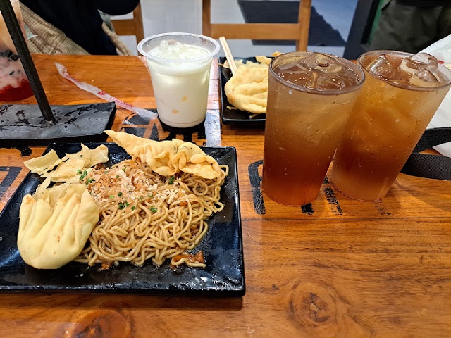 menu mie gacoan peta bandung