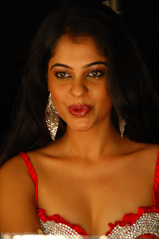 Bindu Madhavi Latest Hot Photos unseen pics