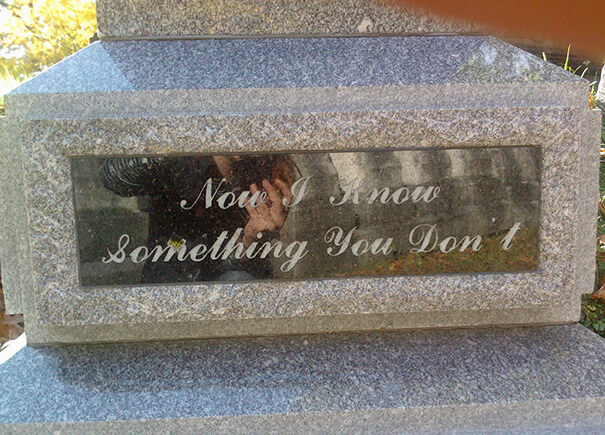 Incredible Tombstones By People With A Brilliant Sense Of Humor