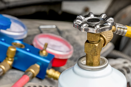 Air conditioner compressor failure can occur for various reasons and is often characterized by specific symptoms. Here are some common symptoms and causes of air conditioner compressor failure