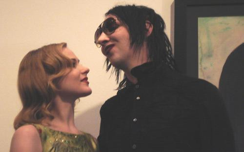 Weirdland Evan Rachel Wood Engaged To Marilyn Manson